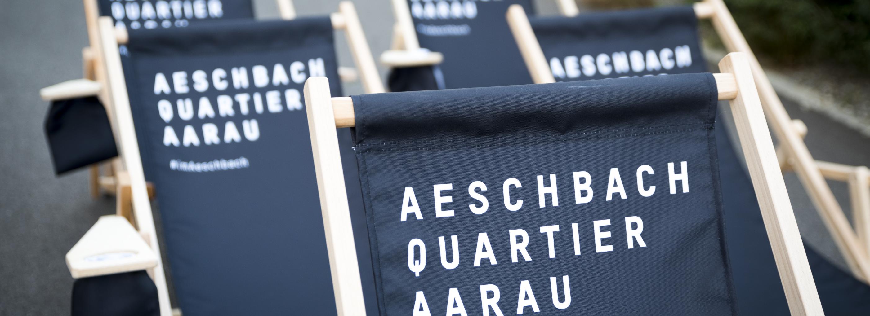 Liegestühle Kino
